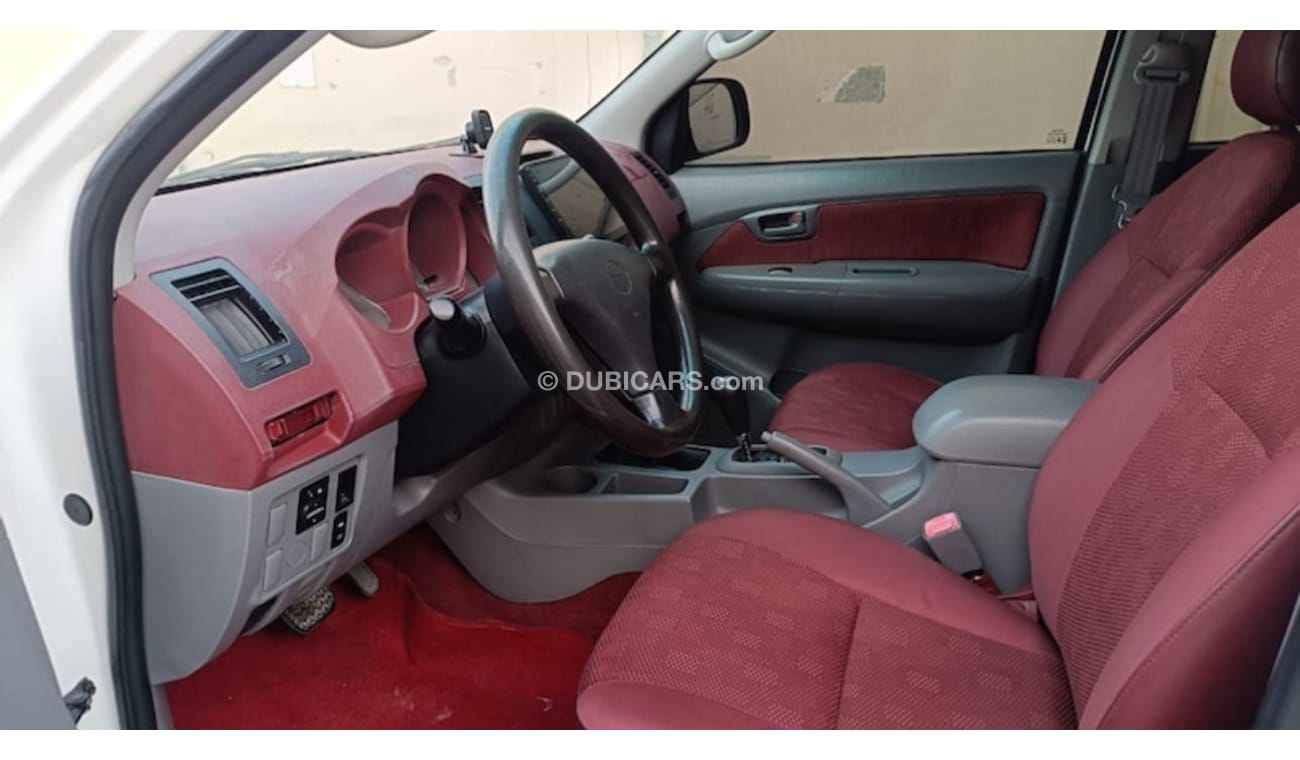 تويوتا هيلوكس 2008 Model GCC Good Condition Automatic Full option