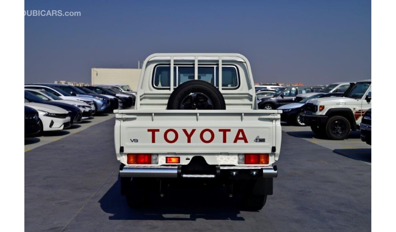 Toyota Land Cruiser Pick Up 79 Double Cab LX Limited  V8 4.5L Turbo Diesel 4WD MT