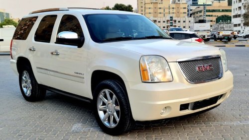 GMC Yukon GMC YUKON DENALI GCC 2012 FULL OPTION