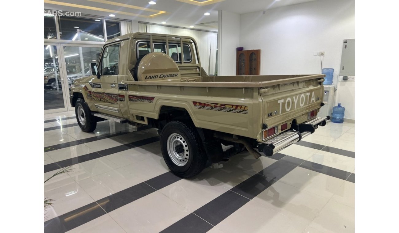 Toyota Land Cruiser Pick Up PICKUP 70th LX1