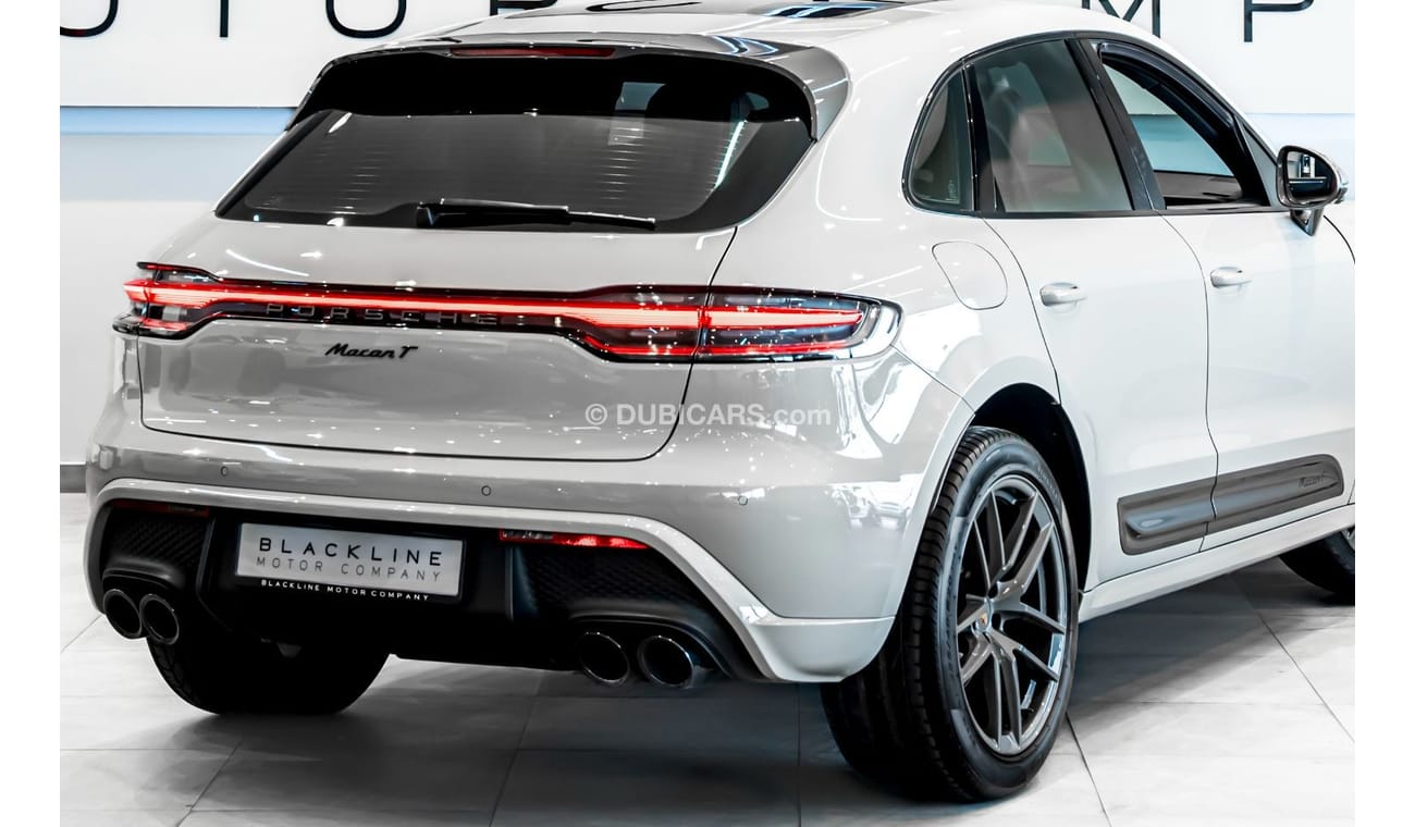 بورش ماكان Base 2.0T 2024 Porsche Macan T, 2026 Porsche Warranty, Full Service History, Low KMs, GCC