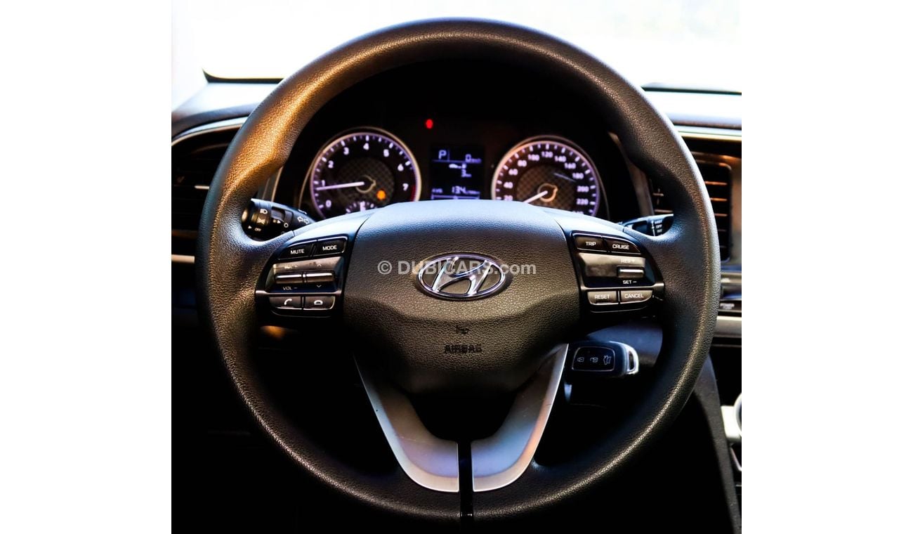 هيونداي إلانترا HYUNDAI ELANTRA 2019 GCC IN EXCELLENT CONDITION