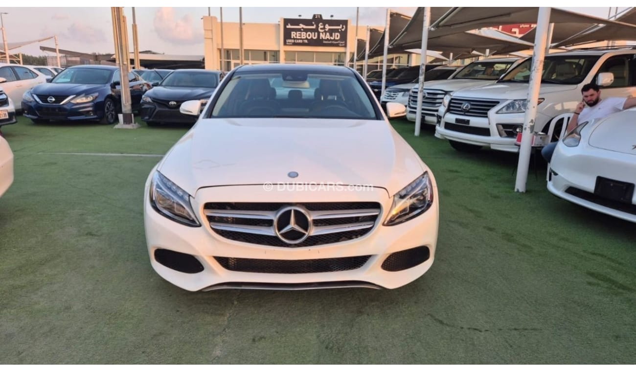 Mercedes-Benz EQC300 2016 Mercedes-Benz C 300 4 cylinder engine 2.0  clean car no any work required available in REBOU NA