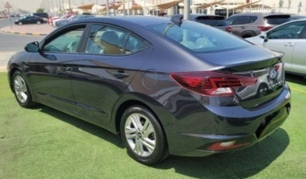 Hyundai Elantra sel 2020 low mileage 43868