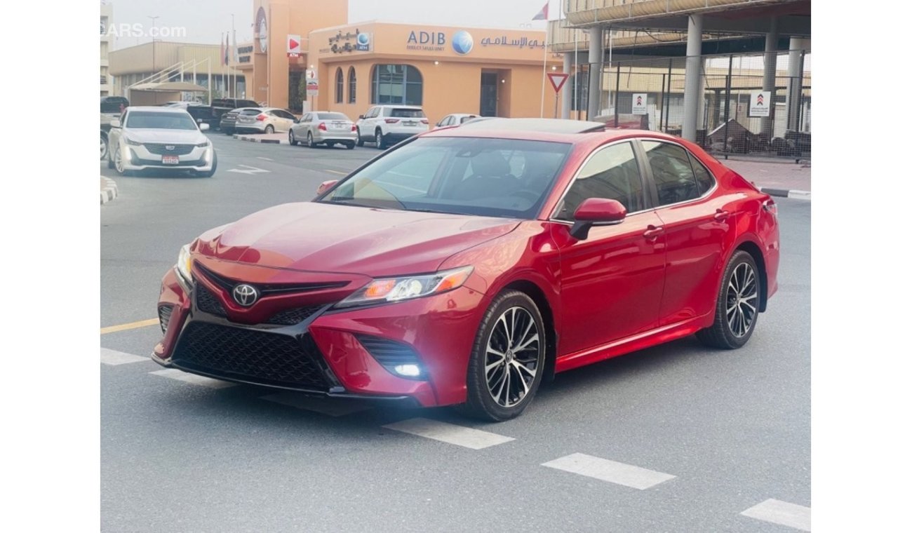 Toyota Camry SE 2019 Camry s class sunroof