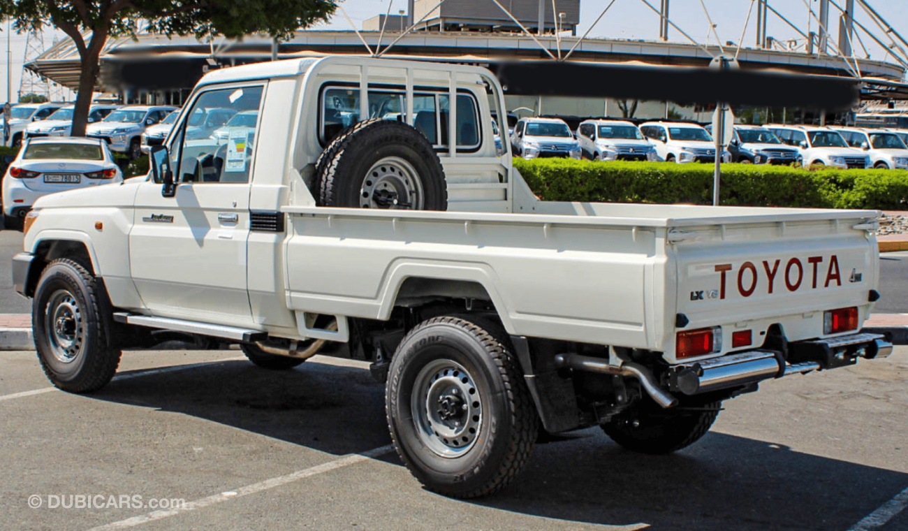 تويوتا لاند كروزر بيك آب LAND CRUISER LC79 4.5L V8 DIESEL 2023