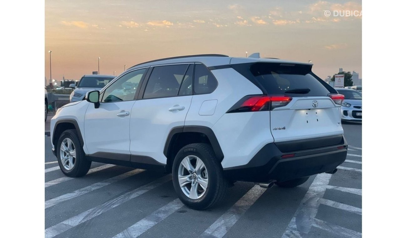 تويوتا راف ٤ 2021 Toyota Rav4 XLE 2.5L V4 Push Start Electric Seat -  UAE PASS