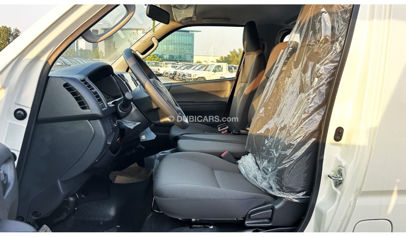 تويوتا هاياس TOYOTA HIACE 3.0L BUS 15-SEATS A/C MT