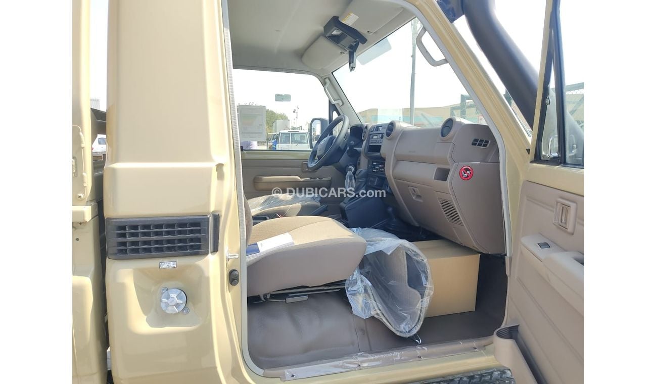 Toyota Land Cruiser Pick Up 79 SC 4.0L PETROL AUTOMATIC TRANSMISSION ( FOR RE-EXPORT ONLY )