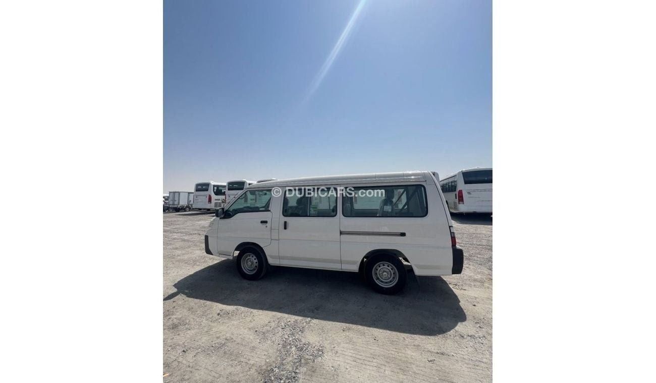 CMC D 260 CMC D260- Window Van -8 seater/ 2.4L 2WD