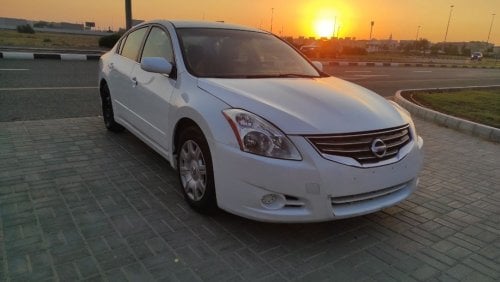 Nissan Altima Nissan Altima 2012 V4 2.5 full automatic