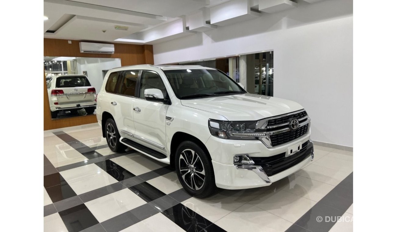 تويوتا لاند كروزر Toyota Land Cruiser VXR 5.7