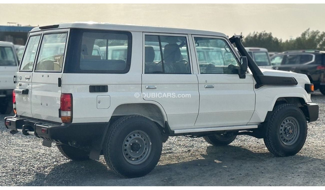 تويوتا لاند كروزر هارد توب Land cruiser  lc76 hardtop 5doors 4.2L DIESEL V6 MY2024 FOR EXPORT ONLY