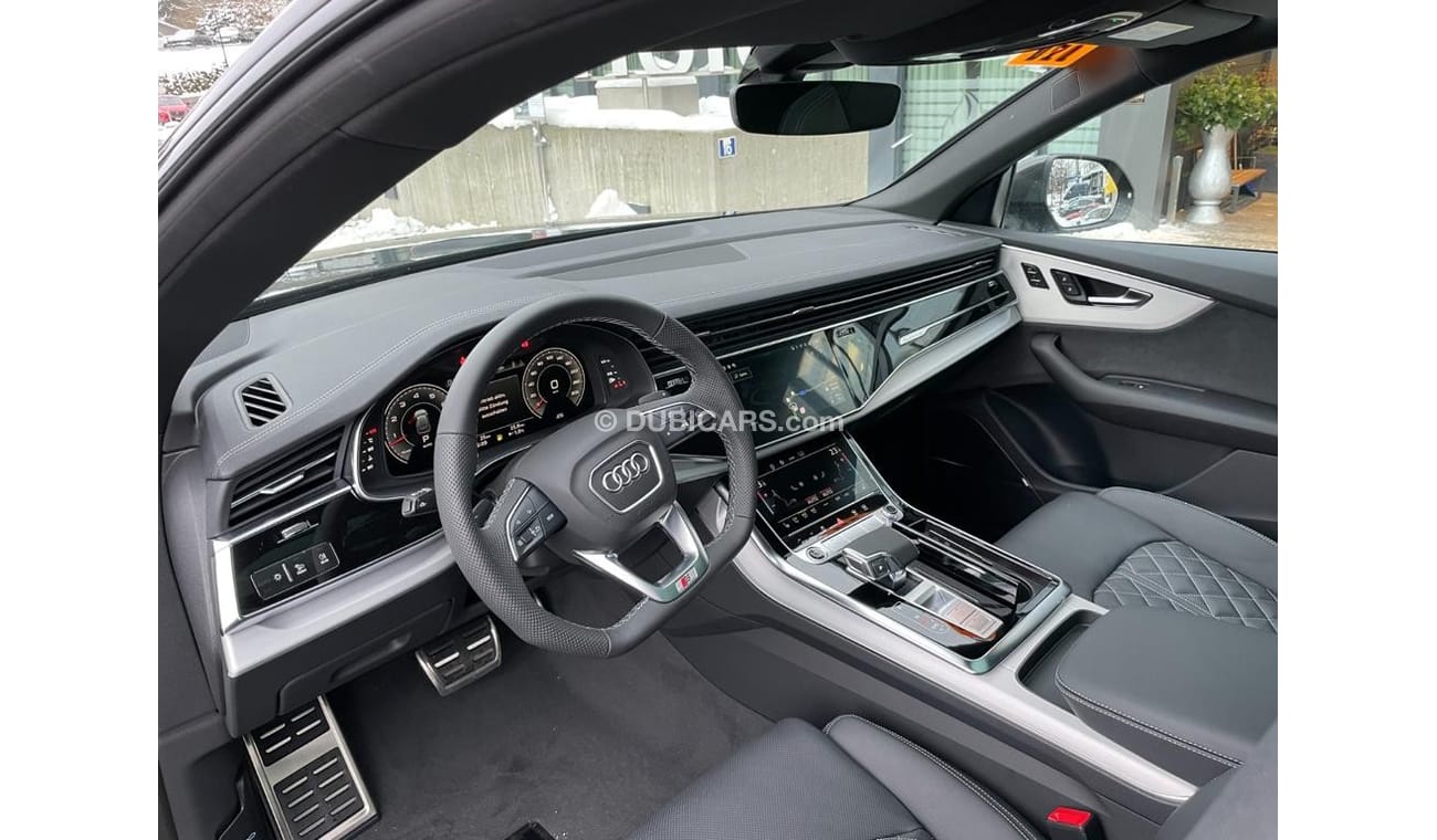 Audi SQ8 Audi Q8 Competition Plus 3.0L MHEV AT