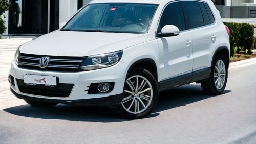 Volkswagen Tiguan AED 710 PM | VOLKSWAGEN TIGUAN 2.0 TREND FUN 2016 | GCC SPECS | LOW MILEAGE