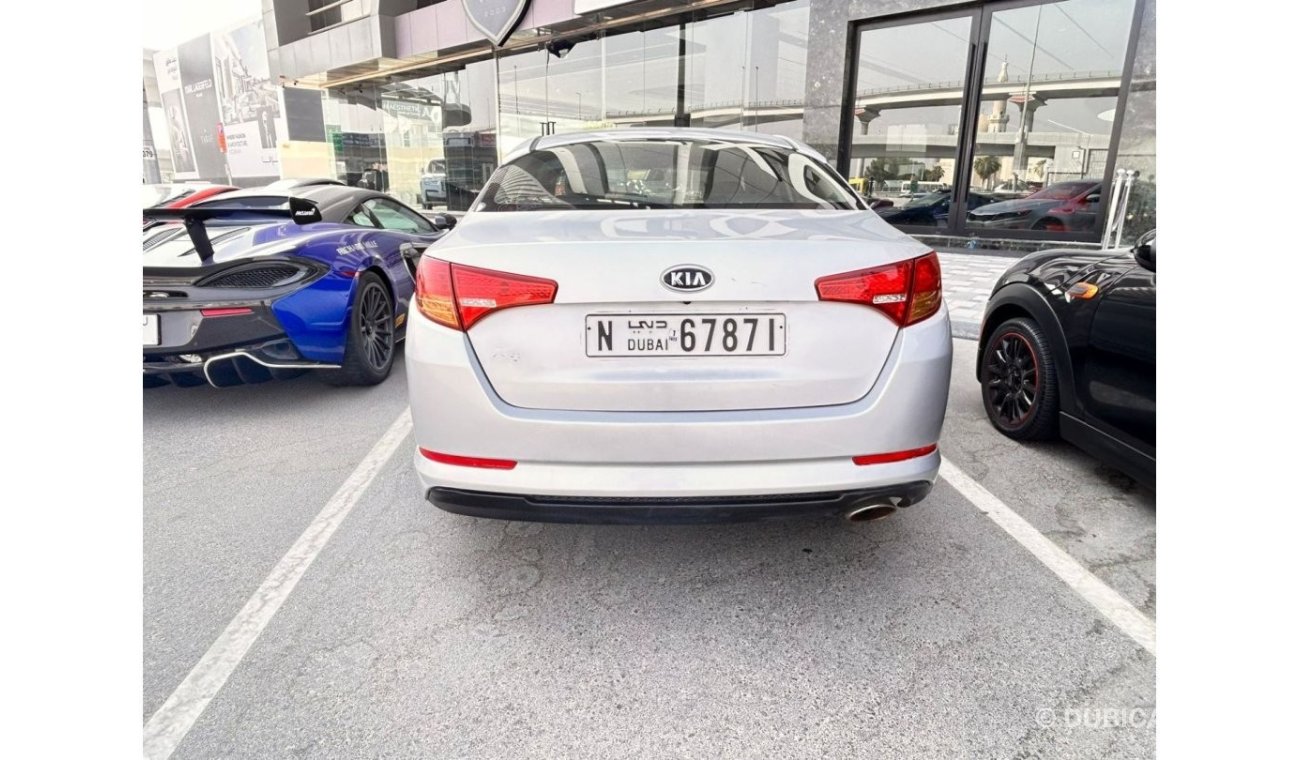 كيا K5 2013 Kia K5 with CarPlay Camera, New tires and wheels is available for sale.