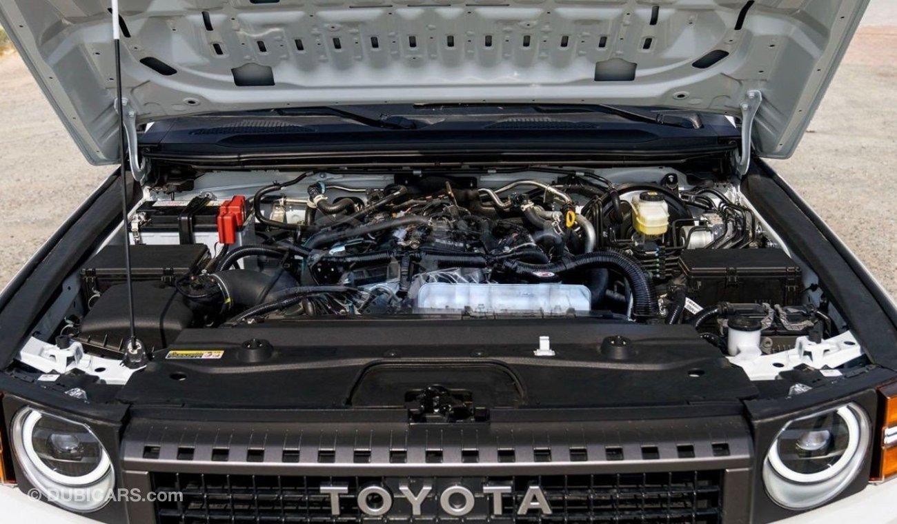 Toyota Prado TOYOTA PRADO 250 2.4P AT FIRST EDITION MY2024 – WHITE