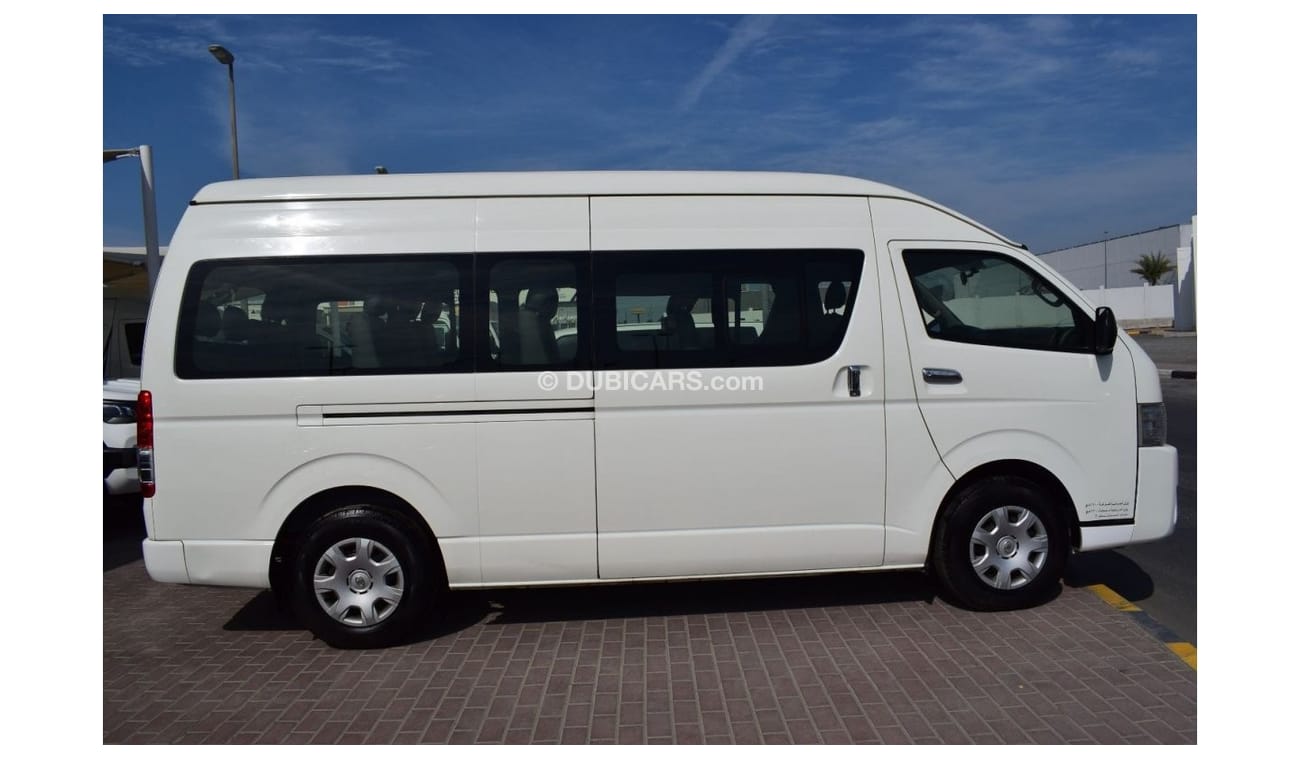 Toyota Hiace Commuter GLX High Roof Toyota Hiace Highroof Bus GLX 15 seater, model:2015. Excellent condition