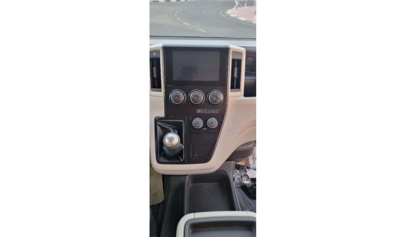 تويوتا هاياس TOYOTA HIACE 2.8L DIESEL GL HI-ROOF M/T MY 2024