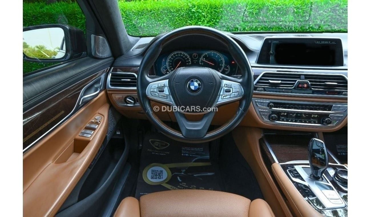 BMW 750Li Luxury AED 4,303/month 2016 | BMW | 750Li X-DRIVE | WARRANTY: VALID UNTIL SEP 2024 OR 160,000KM | B2