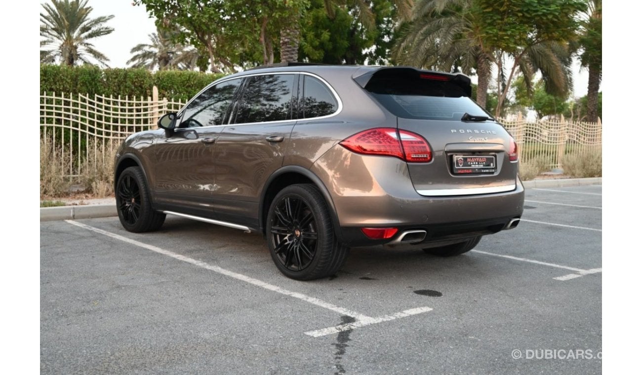 بورش كايان أس 0% DP - AGENCY MAINTAINED - PORCSHE CAYENNE S 2014 - PANAROMIC ROOF - 4.6TC V8 4WD - WELL MAINTAINED