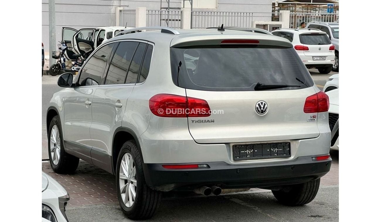 Volkswagen Tiguan SE