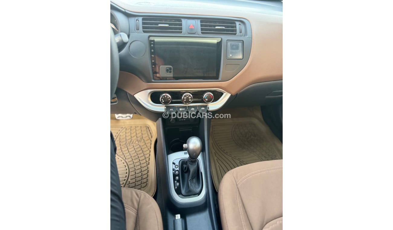 Kia Rio EX Top