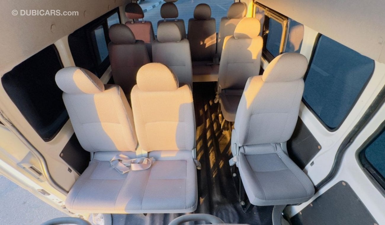 Toyota Hiace PREMIUM CONDITION | 2.5L DIESEL | MANUAL TRANSMISSION | 14 SEATERS