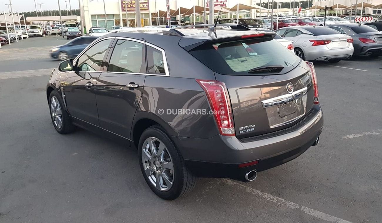 Cadillac SRX Caddillac SRX model 2011 GCC car prefect condition full option low mileage