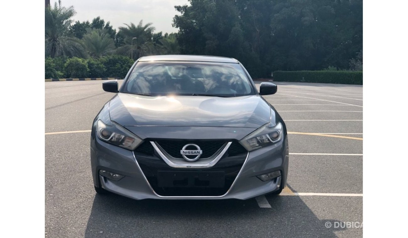 Nissan Maxima SV MODEL 2016 GCC CAR PERFECT CONDITION INSIDE AND OUTSIDE LOW MILEAGE