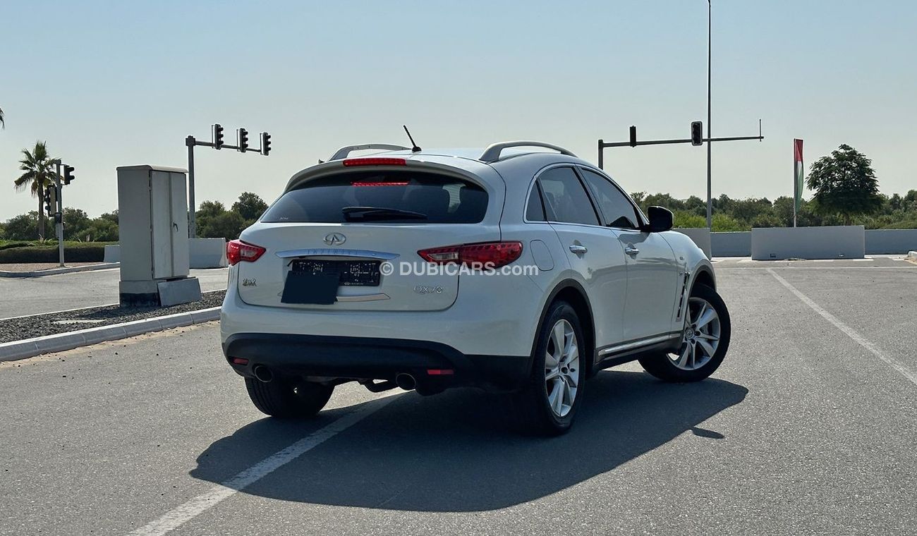 إنفينيتي QX70 Luxury 2019 GCC 3.7L V6 Full Service History