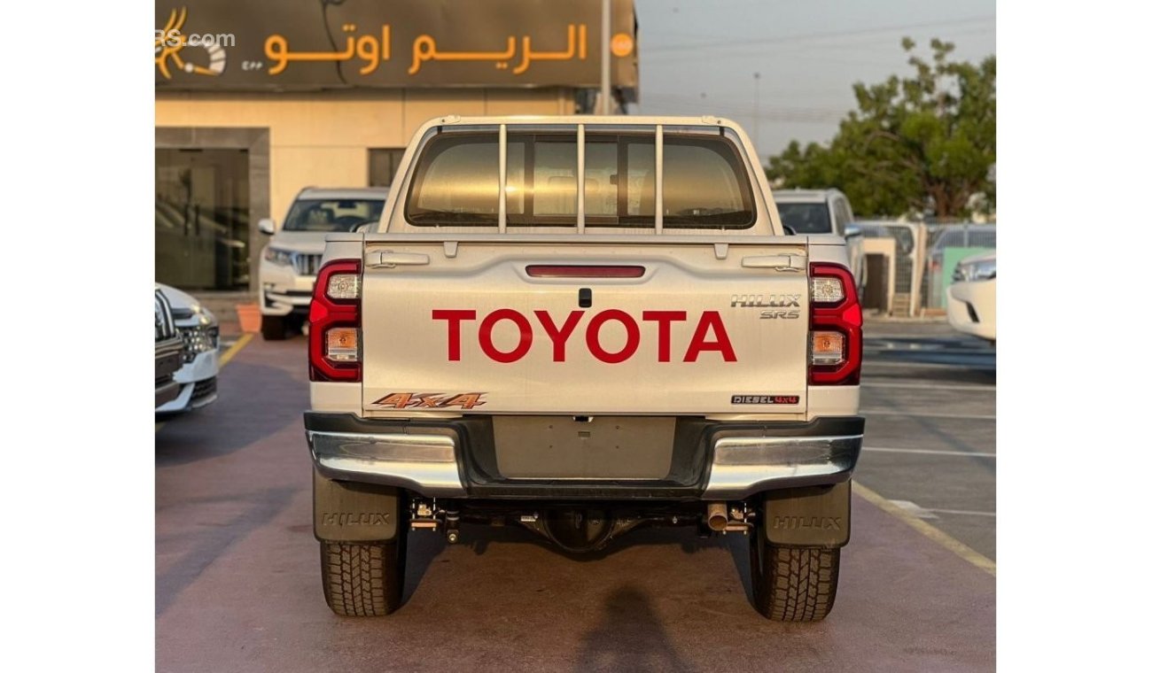 تويوتا هيلوكس Toyota hilux 2.4L Dsl M/T full option