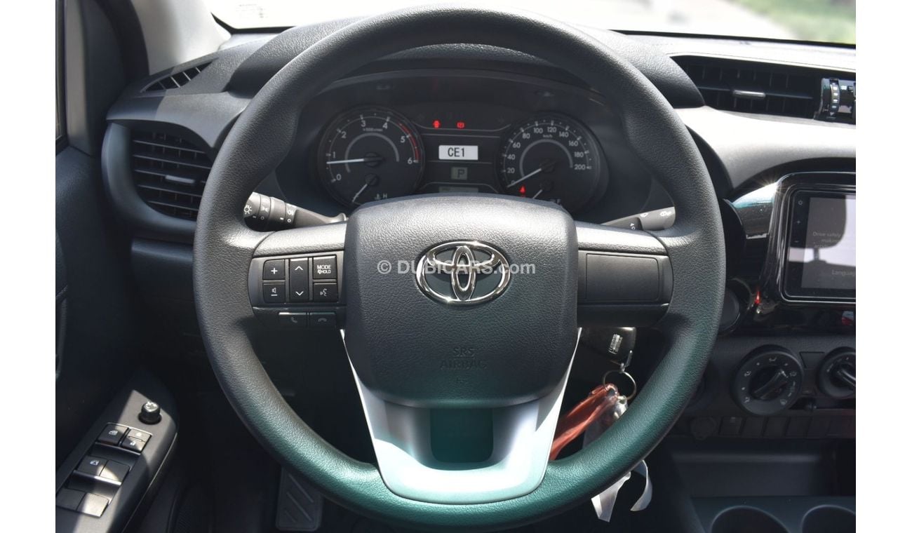 Toyota Hilux DLX 2.4L