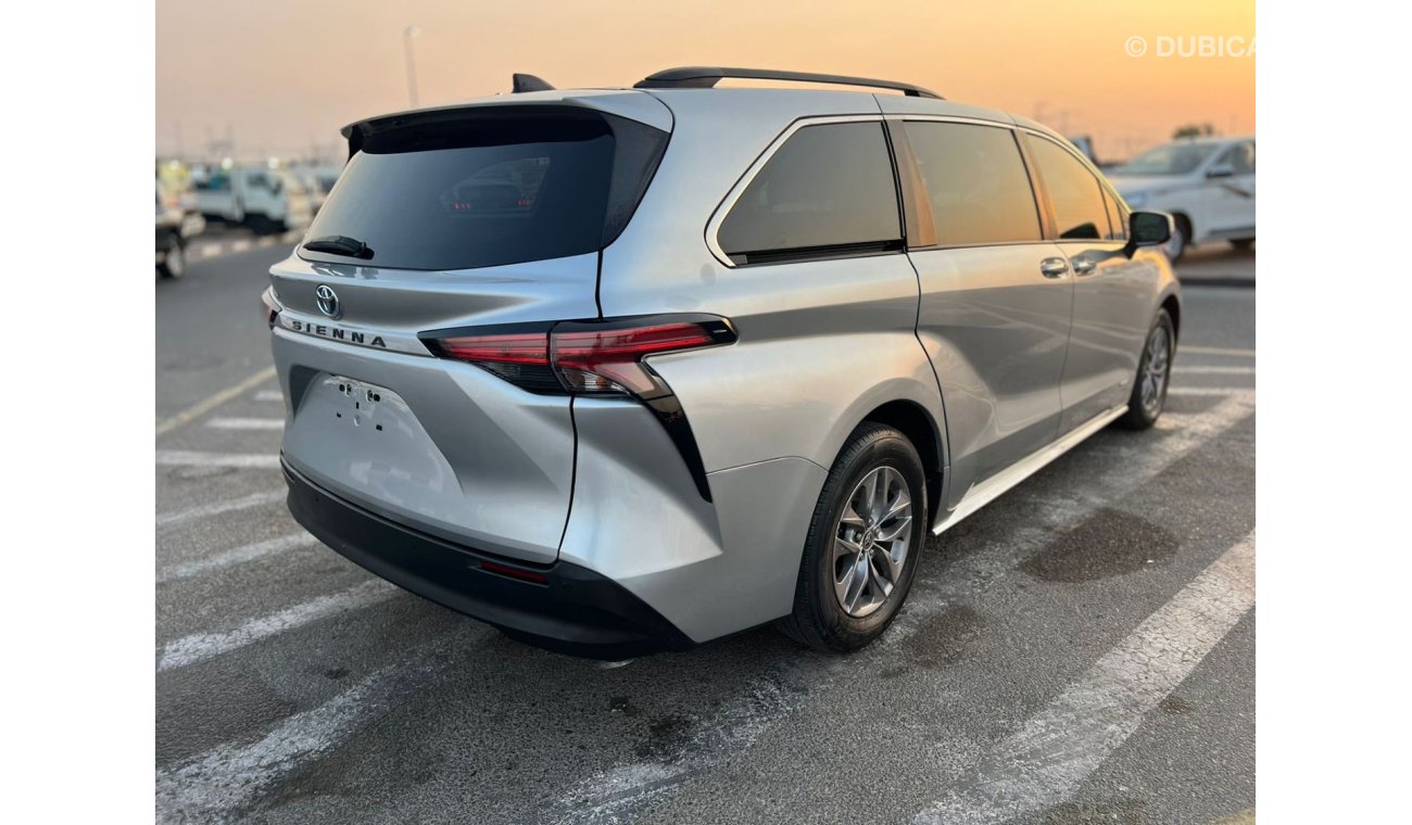 Toyota Sienna 2021 Toyota Sienna, Xle Hybrid + Sunroof + Leather & Electric Seats + Push Start + Doors Open Close 