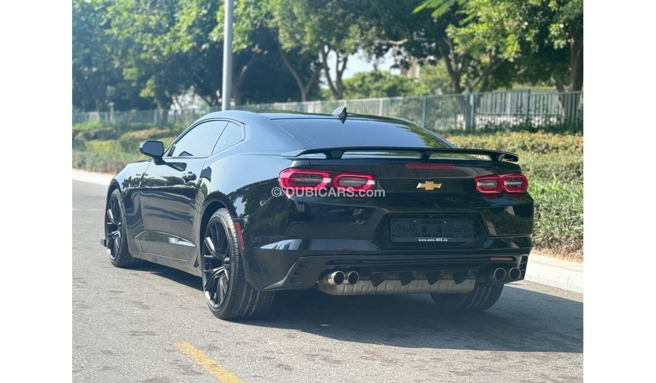 Chevrolet Camaro 1LT 3.6L (355 HP)