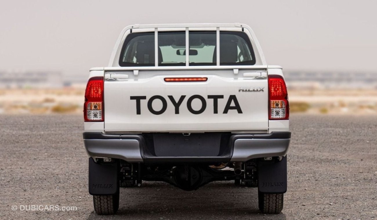 تويوتا هيلوكس Tpyota hilux 2.4L diesel basic option 2024