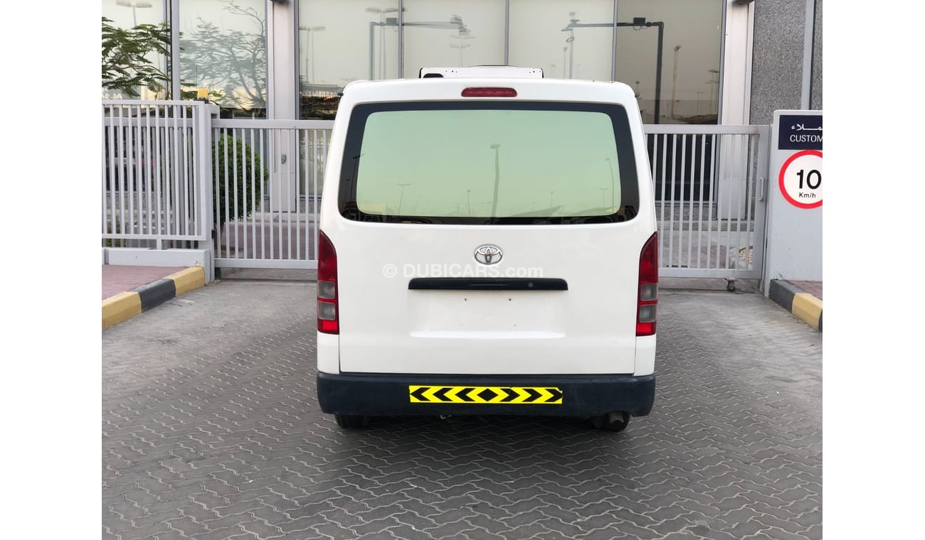 Used Toyota Hiace Gcc Van Chiller 2014 For Sale In Sharjah - 626020