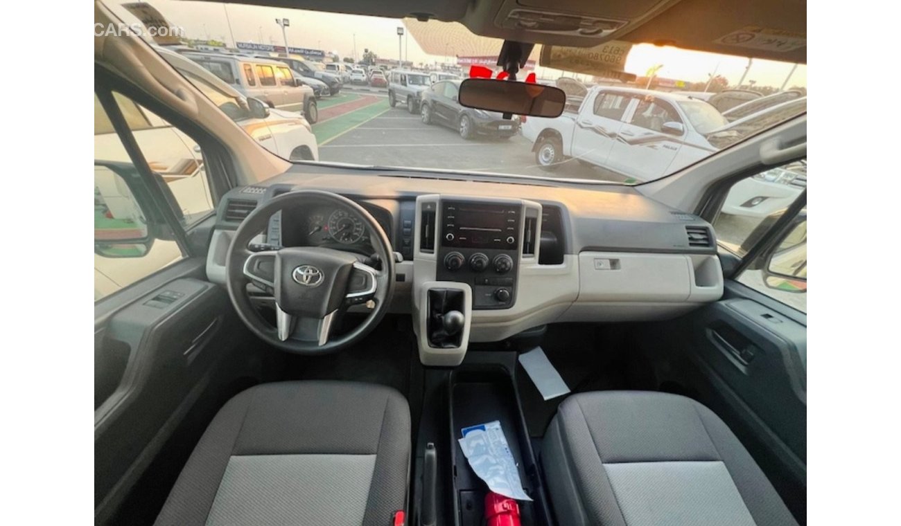 تويوتا هاياس TOYOTA HIACE 2019 LHD PETROL