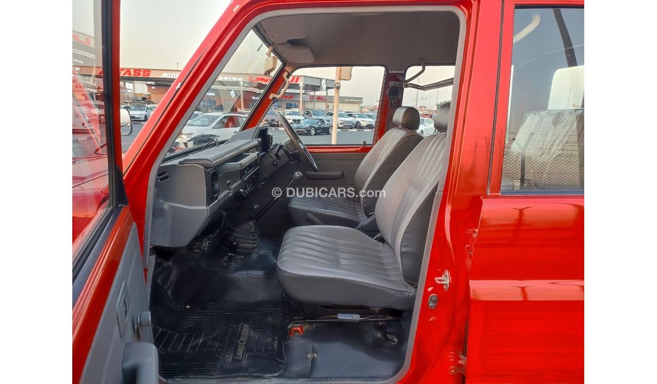 تويوتا لاند كروزر بيك آب HZJ75-0016928 || LAND CRUISER Pick up) 1993	RED	4200	DIESEL	12854	RHD MANUAL || only export