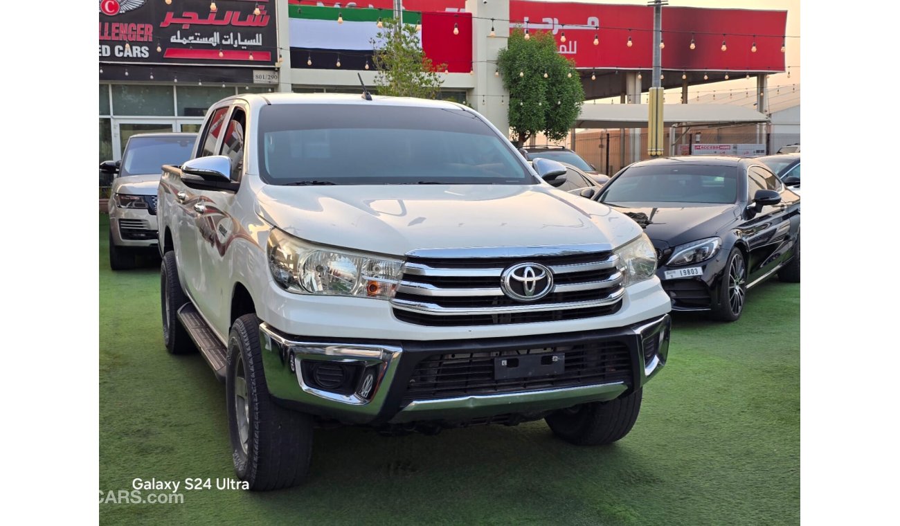 تويوتا هيلوكس Double Cabin 2017 model Gcc 2.7L GLS