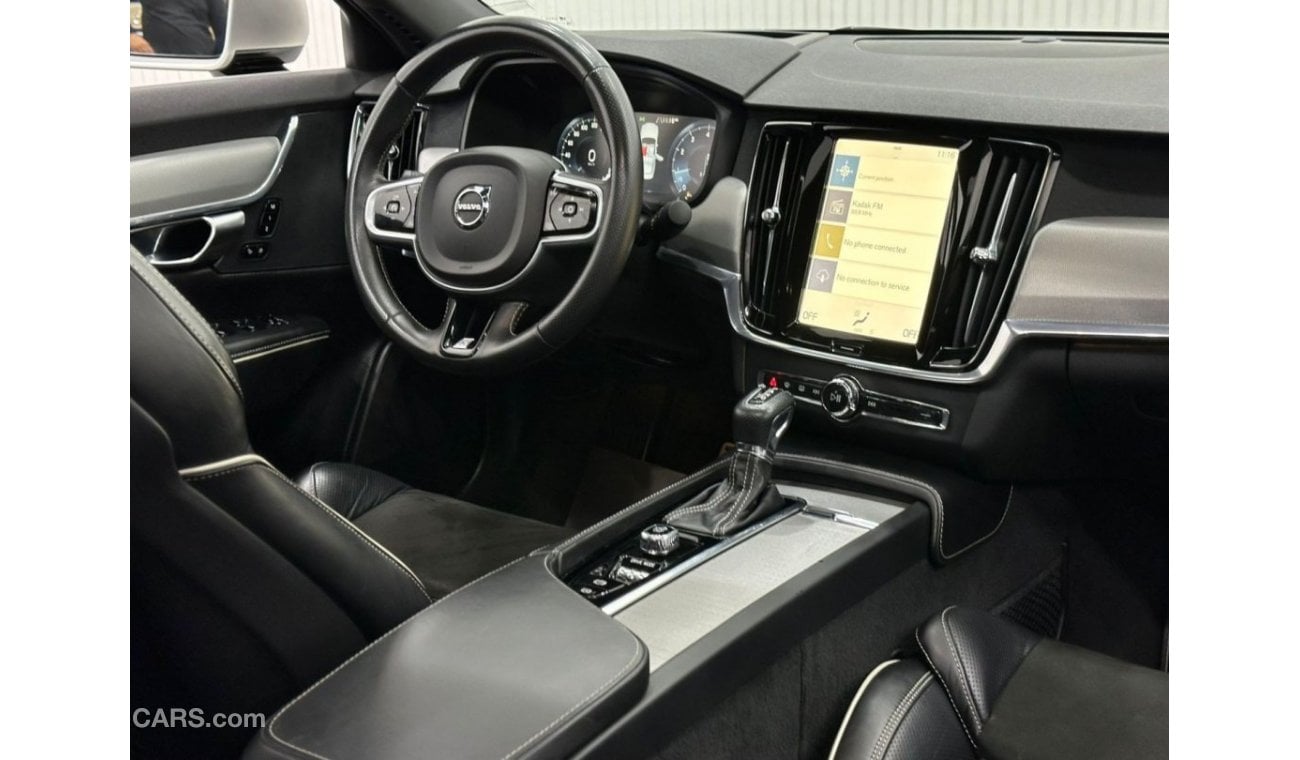 Volvo S90 R Design 2018 Volvo S90 T6 R-Design, Warranty, Full Volvo Service History, Full Options, GCC