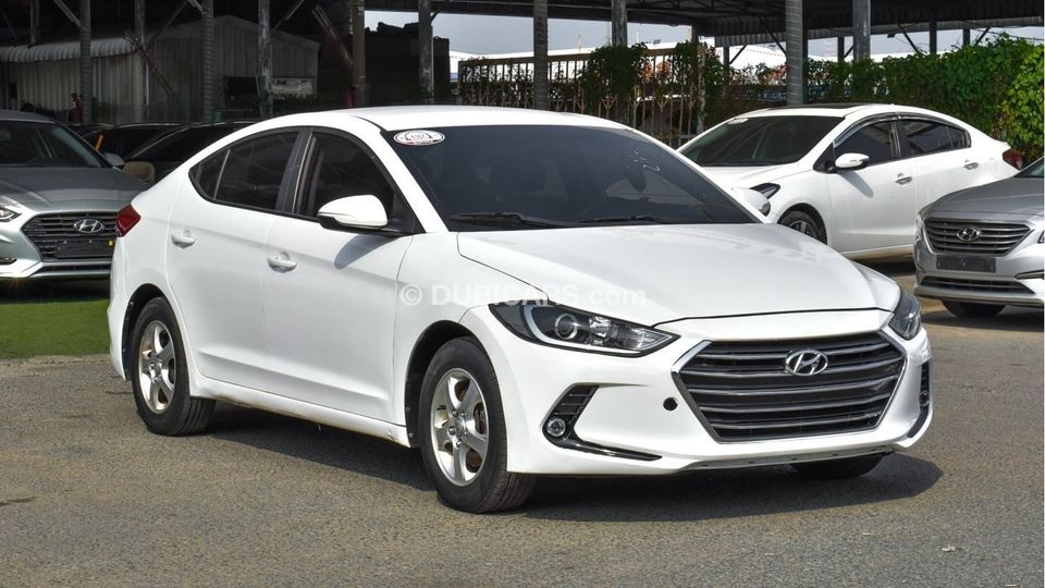 Used Hyundai Avante 2016 for sale in Dubai - 684969