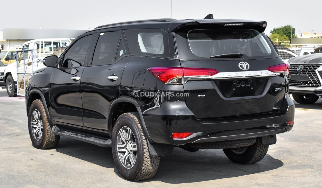 Toyota Fortuner SR5 2.7 Petrol A/T 4WD