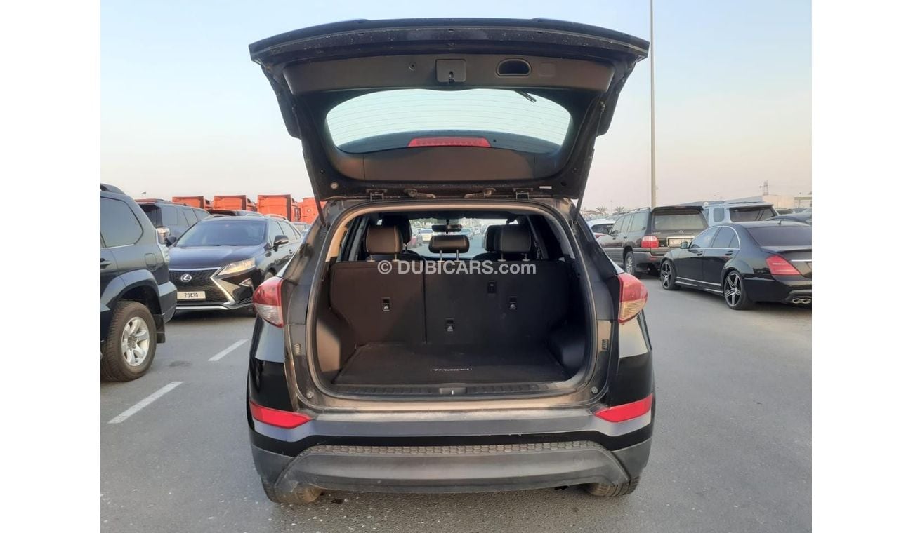 Hyundai Tucson 2.0L 2.0L