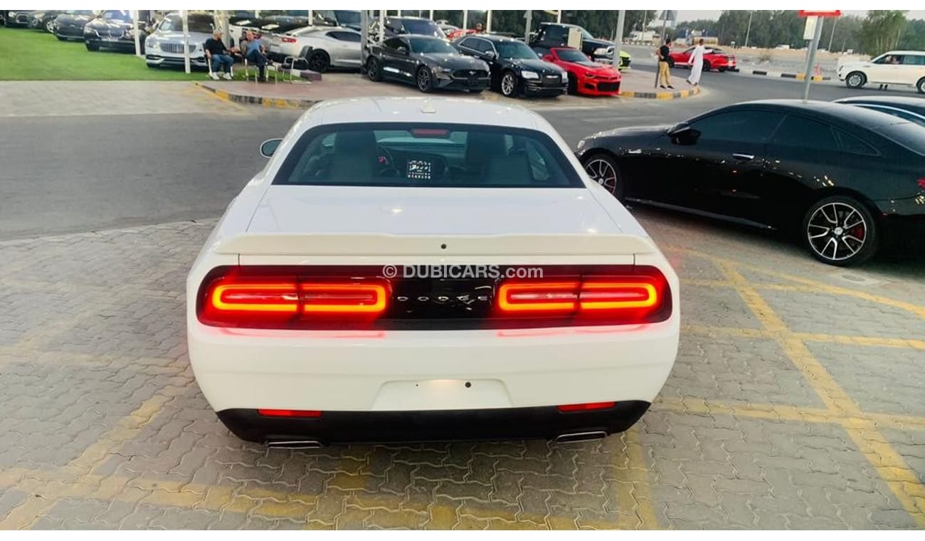 Dodge Challenger SXT For sale