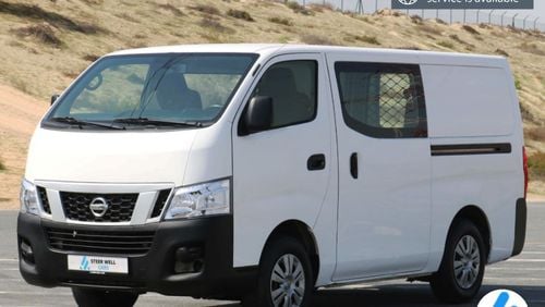 نيسان NV350 2016 | NISSAN URVAN - NV350 | STANDARD ROOF DELIVERY VAN WITH GCC SPECS AND EXCELLENT CONDITION