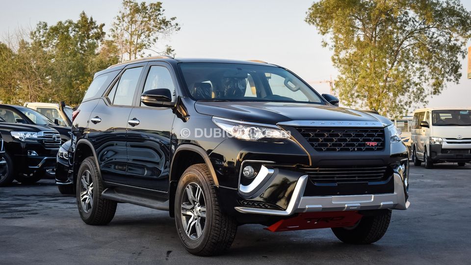 Toyota fortuner black