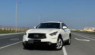 Infiniti QX70 Luxury 2019 GCC 3.7L V6 Full Service History