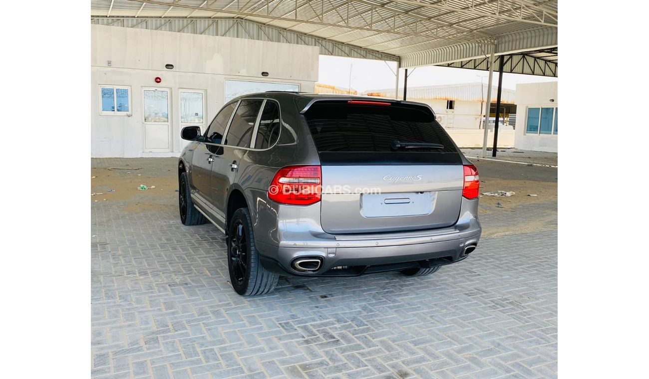 Porsche Cayenne Good condition car GCC