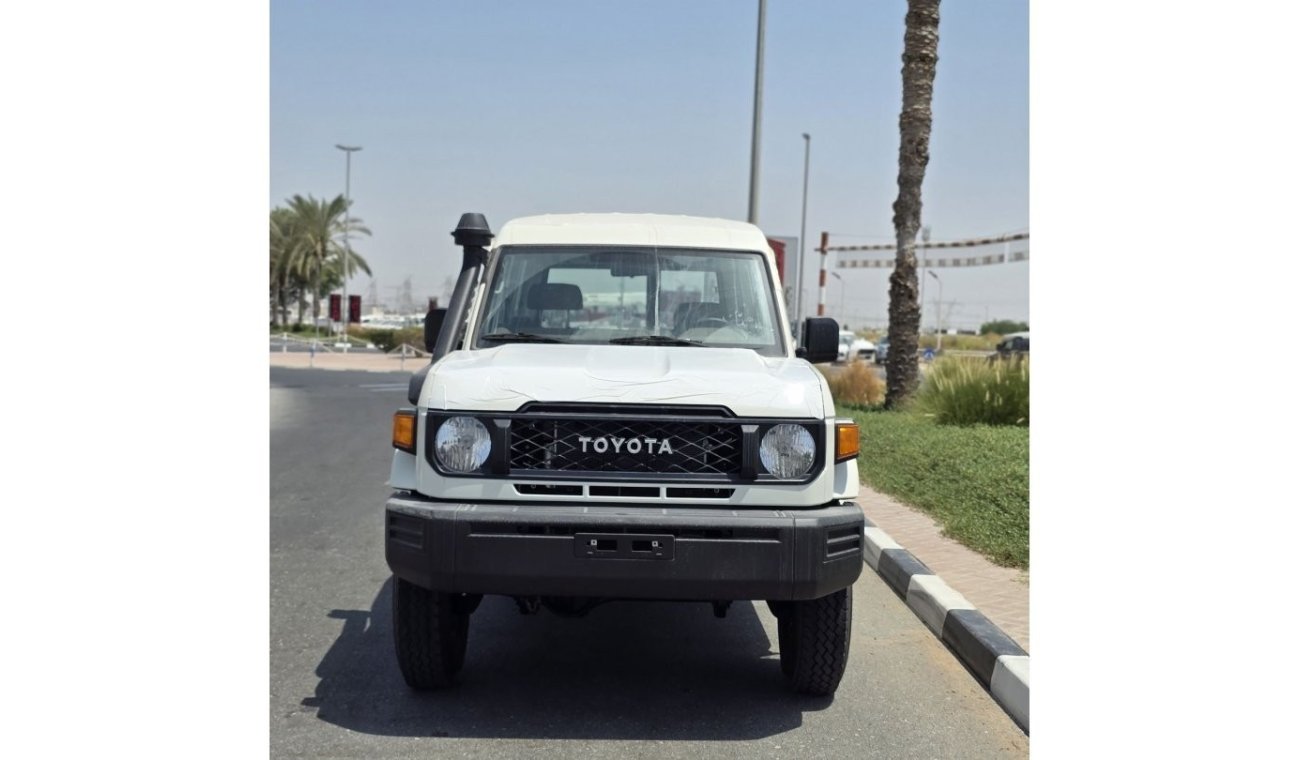 تويوتا لاند كروزر هارد توب 2024 Land Cruiser LC78 4.0L Petrol MT